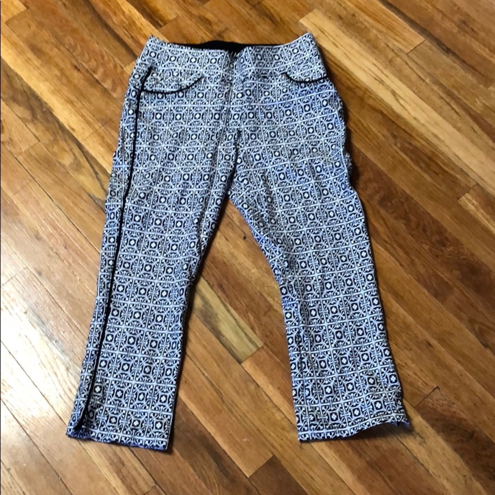 Luxe Slim Capri
